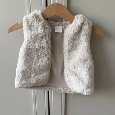 Gilet bébé en peluche