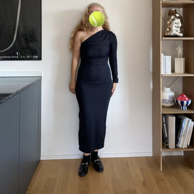 Zara robe froncée une épaule noire Taille M