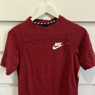 Nike T-shirt