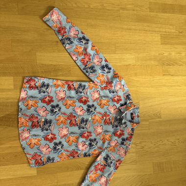 Blumige Bluse