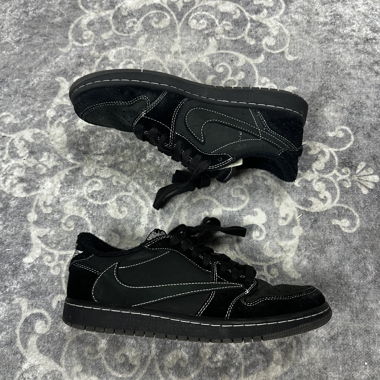 Travis Scott Jordan 1 Low Black Phantom