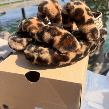 UGG leopard slippers 