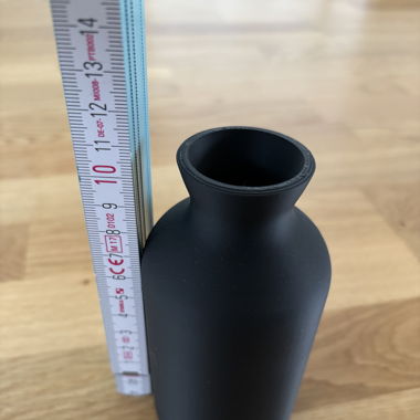 Vase.
