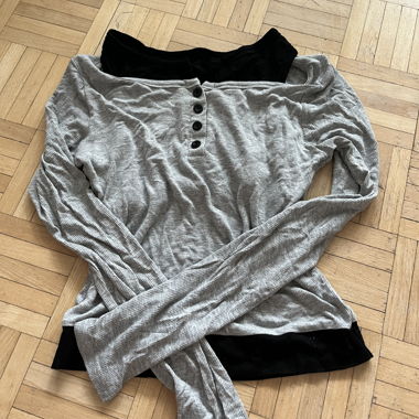 Grau geripptes Longsleeve-Shirt