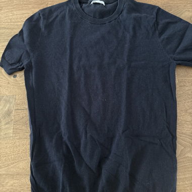 Pull en maille foncé