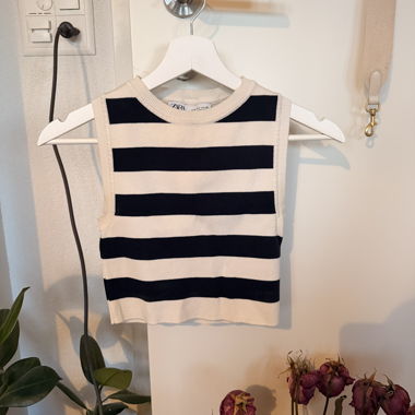 Top in maglia a righe Zara