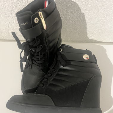 Tommy Hilfiger Plateaubottinen, Grösse 40
