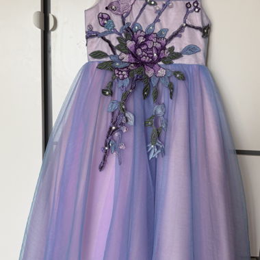 Robe cérémonie fille 5-6 ans, broderies florales