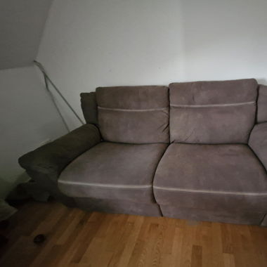 Sofa mit Motor - verstellbar. Preis verhandelbar