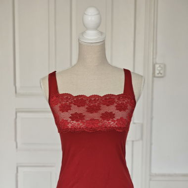 Cami Top mit Spitze y2k
