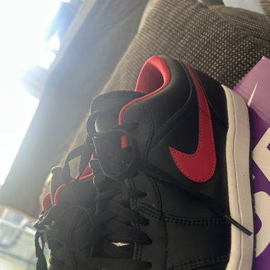 Air Jordan 1 (Nike)