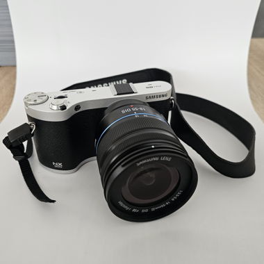 Kamera Samsung NX 300 Systemkamera
