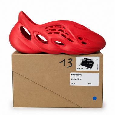 Zoccoli Yeezy Foam Runner rossi