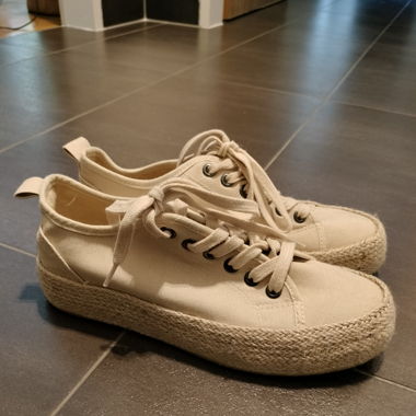 Chaussures neuves taille 36