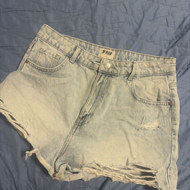 Shorts en jean déchirés