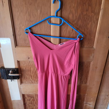 Pinkes Kleid