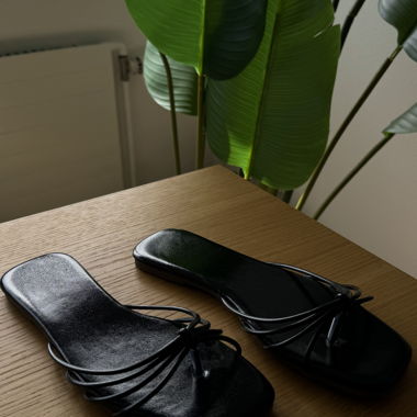 Sandales noires à brides