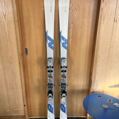 Sci Atomic SX con attacchi