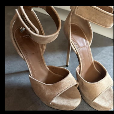 Givenchy High Heels Wildleder 