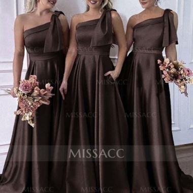 Neues Satin-Kleid - Schokolade