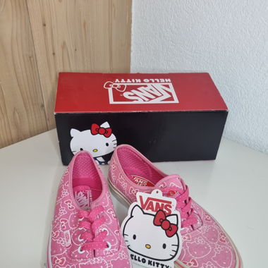 Hello Kitty Vans - 2012 Edition