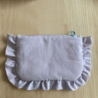 Pochette à carreaux à volants bleu rose