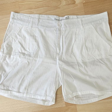 Shorts pour femmes blancs XL