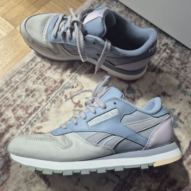Reebok Sneaker
