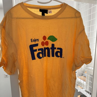 H&M Fanta T-Shirt
