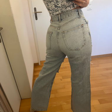 Jeans strappati
