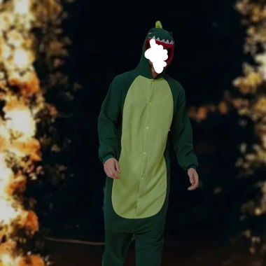 Costume