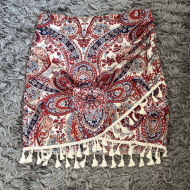 Printed skirt with tassels