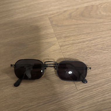 Sonnenbrille