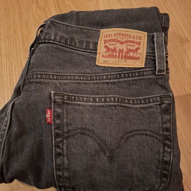Levi 501 Jeans
