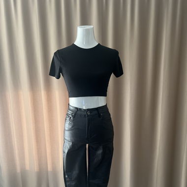 Lederhose mit Glitzereffekt