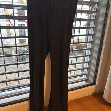 Pantaloni lunghi aderenti