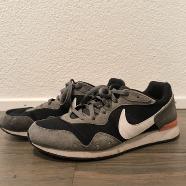 Nike Sneakers EUR 47 Grau/Schwarz