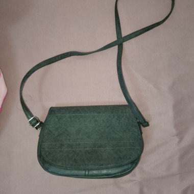 Sac bandoulière noir en bon état