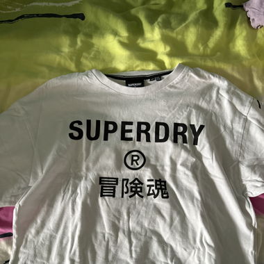 Superdry Tshirt oversize style