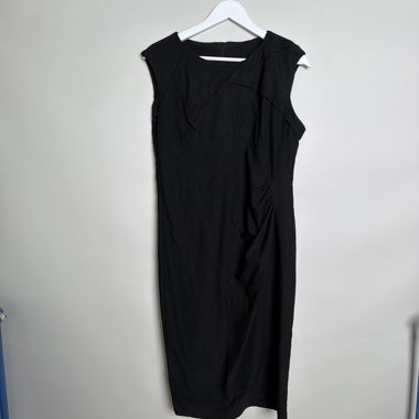 Black sleeveless midi dress
