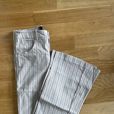 Fitted trousers