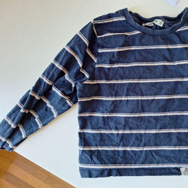 Maglia a maniche lunghe a righe