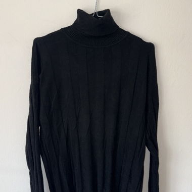 Pull à col roulé noir