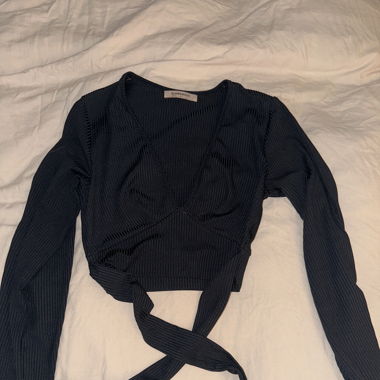 Langarm top mit Schnüren