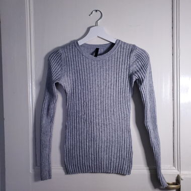 Pull léger gris