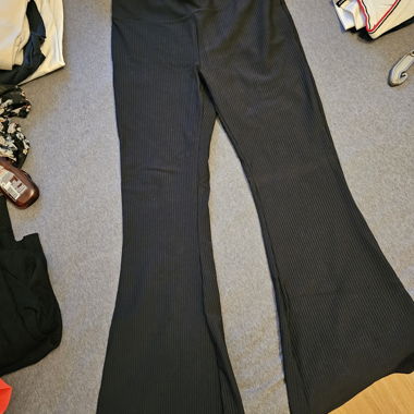 Pantalone a zampa d'elefante stretch