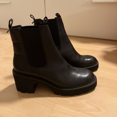 Bottines noires à cheville