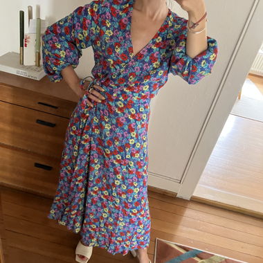 Neues Wickelkleid von Rotate Birger Christensen