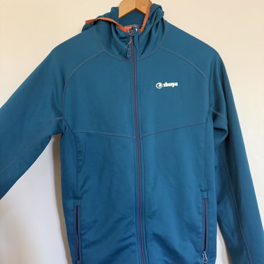 Felpa tecnica Sherpa con cappuccio