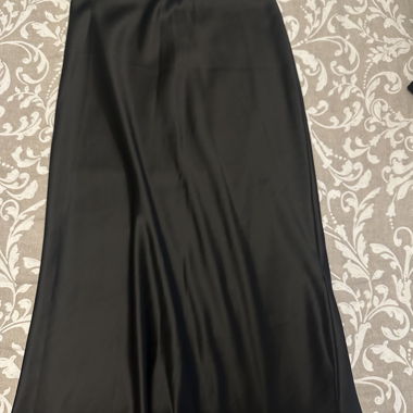 Gonna midi nera Zara